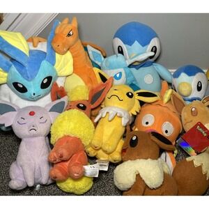 Pokémon Tomy Eevee Evolutions Plush Lot 11 Stuffed Animals Charizard WCT